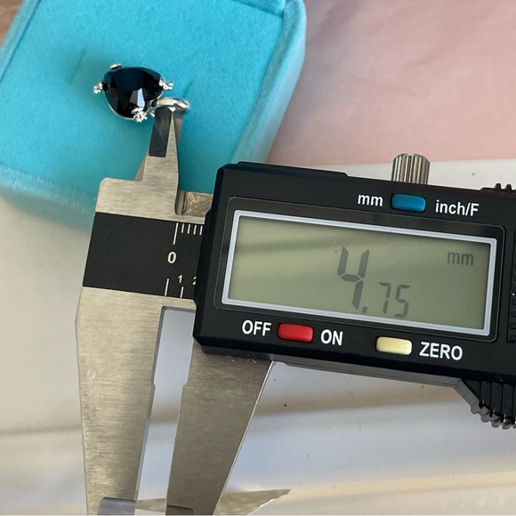 Tous Onyx Little Black Heart Pendant 4-little Bears Huggers Dangle - Picture 7 of 16